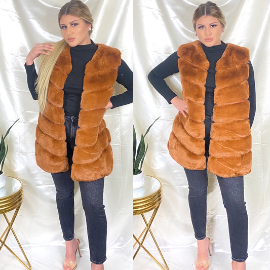 Nicole vest